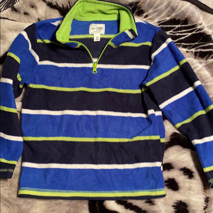 Boy’s Pullover.